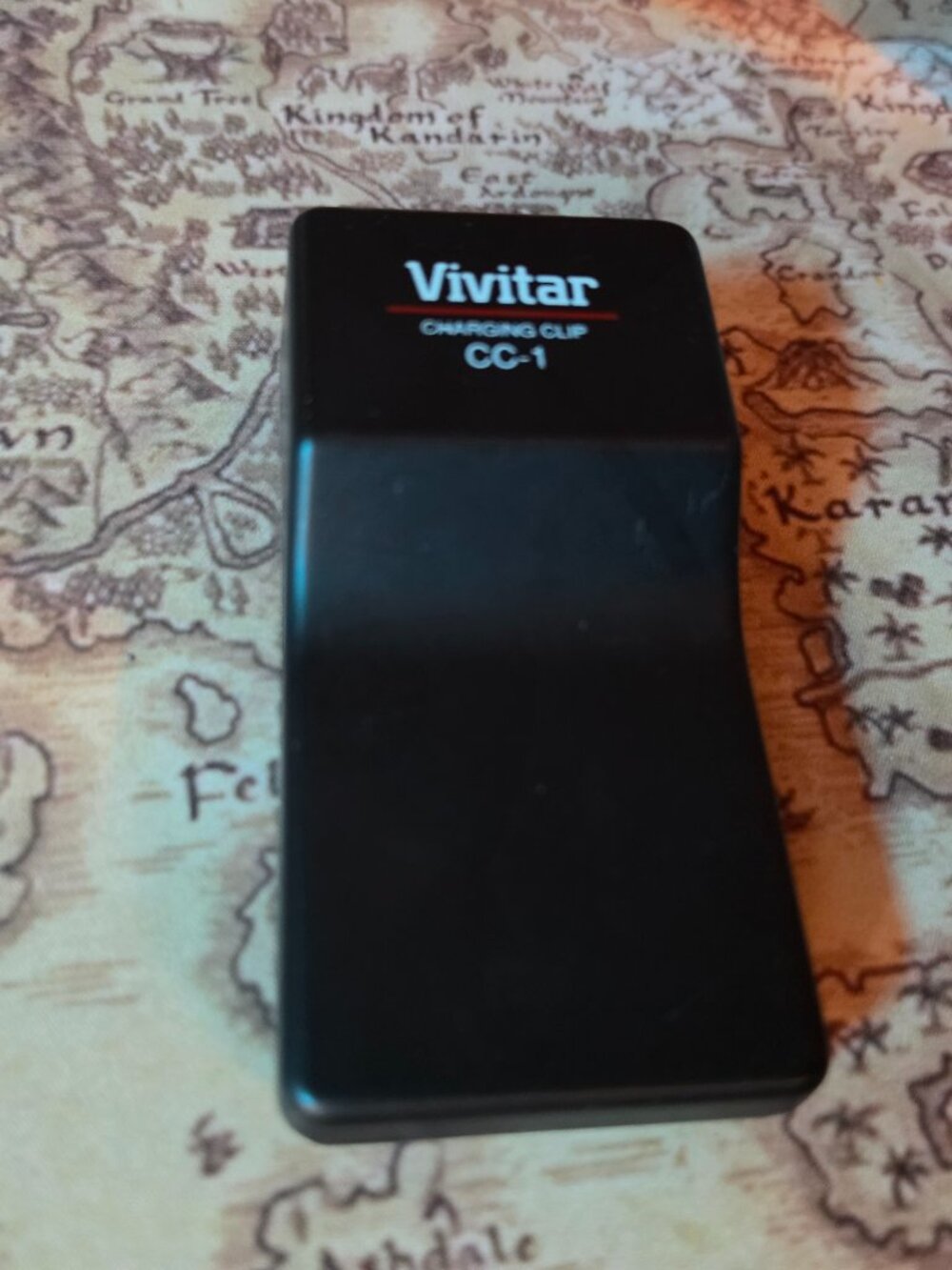 Vivitar CC-1 Charging Clip for V55/NP55/V67/NP67/V77/NP77 Batteries